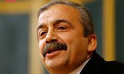 Sırrı Süreyya Önder Hayatını Kaybetti
