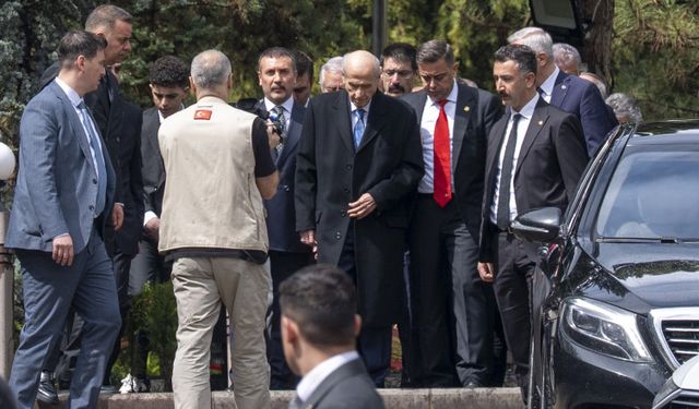 Devlet Bahçeli İstirahatin Ardından İlk Ziyaretini Türkeş’e Yaptı