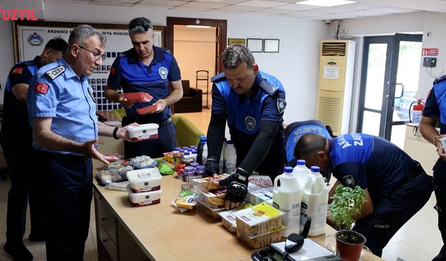Akdeniz’de Zincir Markette 135 Tarihi Geçmiş Ürün Ele Geçirildi