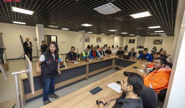 Mersin’de Sağanak Yağışa Karşı Kriz Masası Oluşturuldu