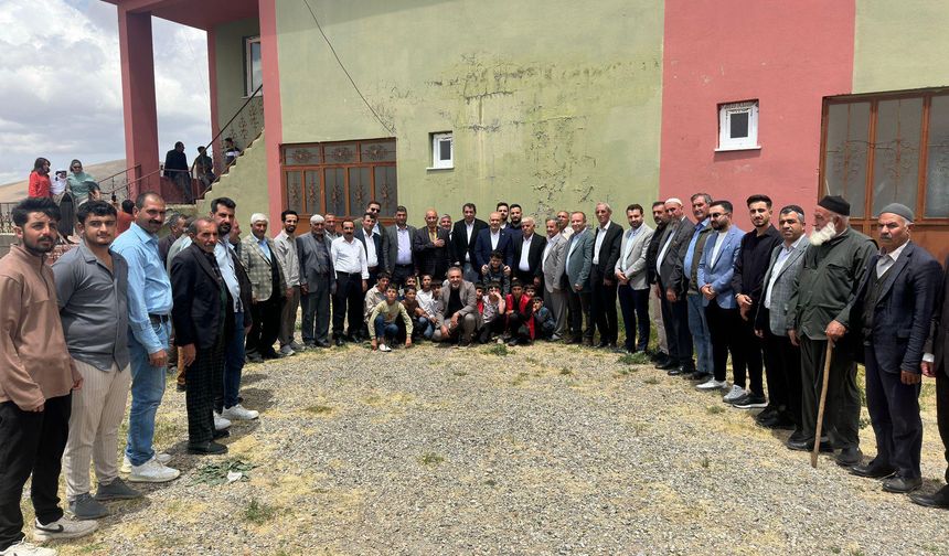 AK Parti’den Çaldıran’a 500 Kişilik Heyetle 70 Mahalle Ziyareti