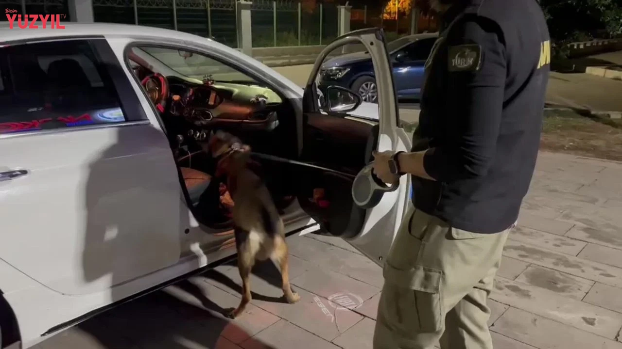Otomobilden 110 Bin Uyuşturu Hap Çıktı!